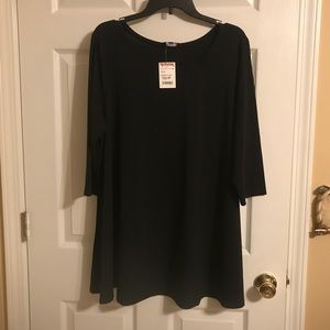 Black Flowy 3/4 Sleeve Top